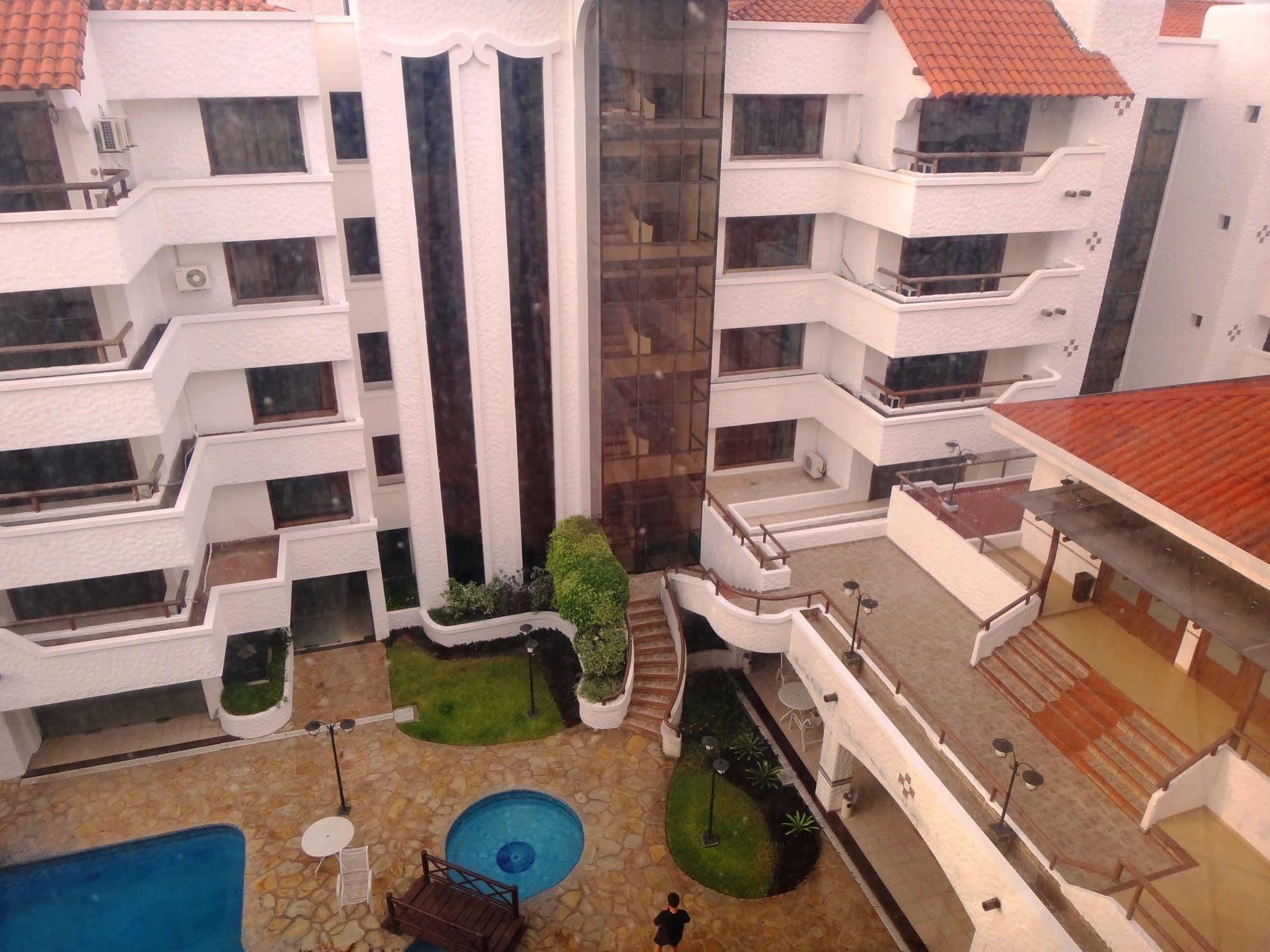 Paulistania Casa Blanca Hotel Santa Cruz de La Sierra Exterior photo